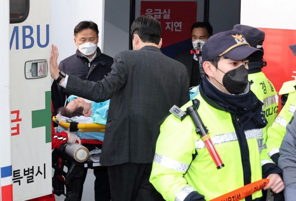 Stabbed South Korean opposition leader ‘recovering well’: doctor